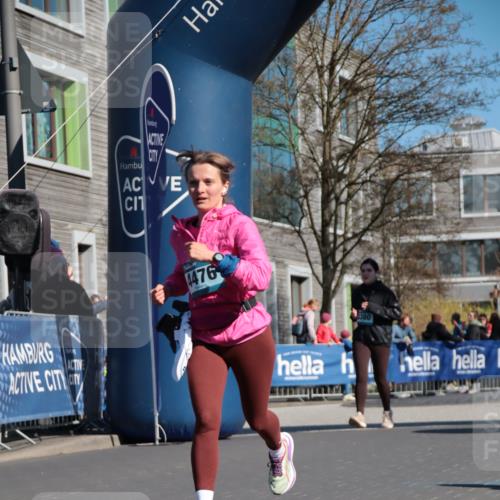 06.04.2025 - 44. Internationalen Wilhelmsburger Insellauf A. Gomolzig http://msf.ph/oto/7572729 06.04.2025 10:43:42 Ziel 3380, 4476, 4502, 4536 meine-sportfotos.de