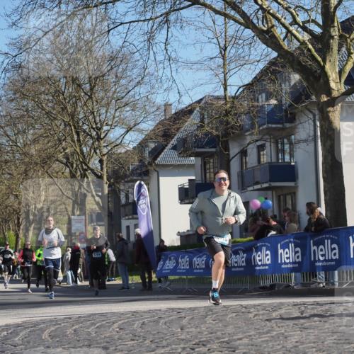06.04.2025 - 44. Internationalen Wilhelmsburger Insellauf Luisa Fischer http://msf.ph/oto/7572805 06.04.2025 10:41:25 Ziel 3432, 13, 5204 meine-sportfotos.de