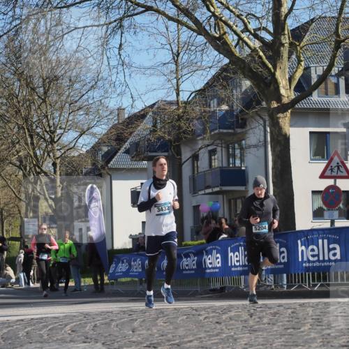 06.04.2025 - 44. Internationalen Wilhelmsburger Insellauf Luisa Fischer http://msf.ph/oto/7572976 06.04.2025 10:41:27 Ziel 13, 3432, 3891, 4412, 5204 meine-sportfotos.de