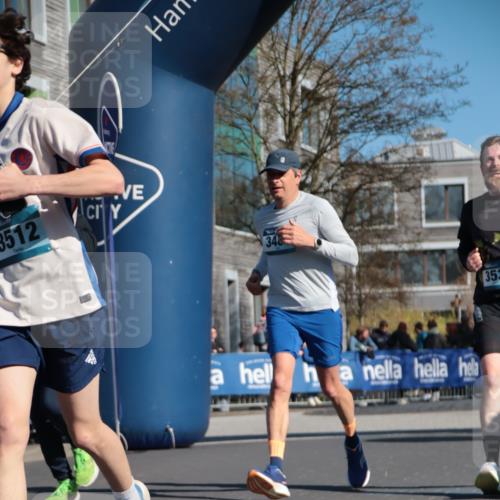 06.04.2025 - 44. Internationalen Wilhelmsburger Insellauf A. Gomolzig http://msf.ph/oto/7572985 06.04.2025 10:43:08 Ziel 3281, 3466, 3484, 3512, 3532, 3743, 3927, 4181, 4613 meine-sportfotos.de
