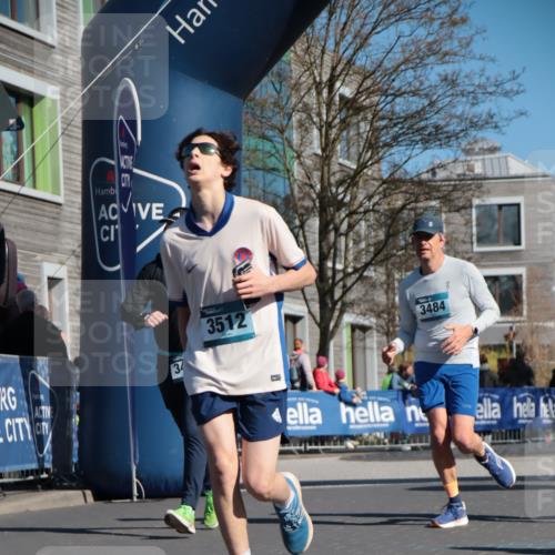 06.04.2025 - 44. Internationalen Wilhelmsburger Insellauf A. Gomolzig http://msf.ph/oto/7573006 06.04.2025 10:43:08 Ziel 3281, 3466, 3484, 3512, 3532, 3743, 3927, 4181, 4613 meine-sportfotos.de
