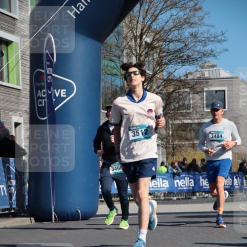 06.04.2025 - 44. Internationalen Wilhelmsburger Insellauf A. Gomolzig http://msf.ph/oto/7573019 06.04.2025 10:43:07 Ziel 3281, 3466, 3484, 3512, 3532, 3743, 3927, 4181, 4613 meine-sportfotos.de
