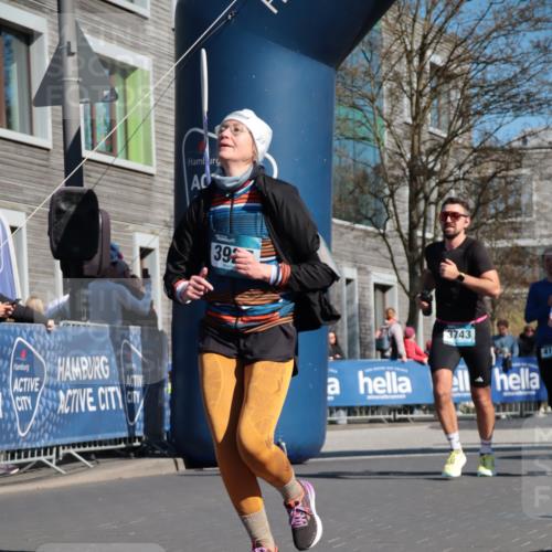 06.04.2025 - 44. Internationalen Wilhelmsburger Insellauf A. Gomolzig http://msf.ph/oto/7573084 06.04.2025 10:43:03 Ziel 3281, 3307, 3466, 3484, 3512, 3743, 3927, 4181, 4613 meine-sportfotos.de