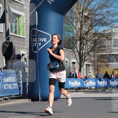 06.04.2025 - 44. Internationalen Wilhelmsburger Insellauf A. Gomolzig http://msf.ph/oto/7573177 06.04.2025 10:42:56 Ziel 3307, 3324, 4002, 4185, 4399, 4487 meine-sportfotos.de