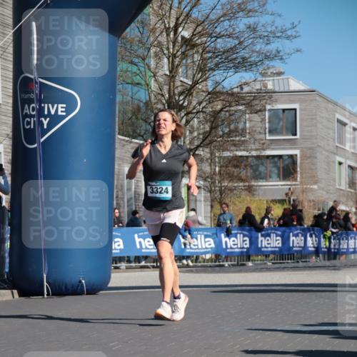 06.04.2025 - 44. Internationalen Wilhelmsburger Insellauf A. Gomolzig http://msf.ph/oto/7573191 06.04.2025 10:42:56 Ziel 3307, 3324, 4002, 4185, 4399, 4487 meine-sportfotos.de