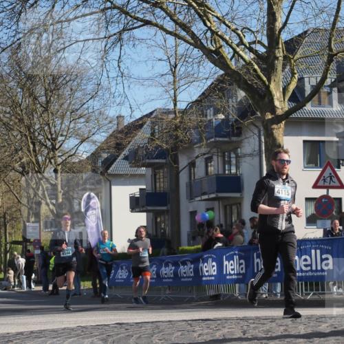 06.04.2025 - 44. Internationalen Wilhelmsburger Insellauf Luisa Fischer http://msf.ph/oto/7573273 06.04.2025 10:41:36 Ziel 4566, 330, 3941, 4115 meine-sportfotos.de