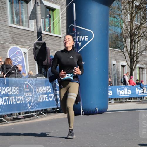 06.04.2025 - 44. Internationalen Wilhelmsburger Insellauf A. Gomolzig http://msf.ph/oto/7573344 06.04.2025 10:42:43 Ziel 3009, 3563, 4506 meine-sportfotos.de