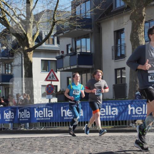 06.04.2025 - 44. Internationalen Wilhelmsburger Insellauf Luisa Fischer http://msf.ph/oto/7573448 06.04.2025 10:41:40 Ziel 3308, 3941, 4566, 4566 meine-sportfotos.de