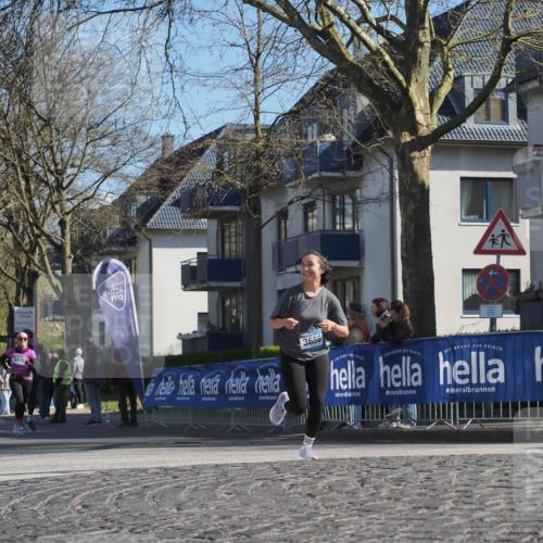 06.04.2025 - 44. Internationalen Wilhelmsburger Insellauf Luisa Fischer http://msf.ph/oto/7573526 06.04.2025 10:41:45 Ziel 309, 3656 meine-sportfotos.de