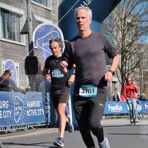 06.04.2025 - 44. Internationalen Wilhelmsburger Insellauf A. Gomolzig http://msf.ph/oto/7573541 06.04.2025 10:42:11 Ziel 3238, 3478, 3629, 3751, 3761, 4130, 4350, 4581, 5065, 5111 meine-sportfotos.de