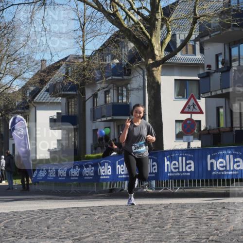 06.04.2025 - 44. Internationalen Wilhelmsburger Insellauf Luisa Fischer http://msf.ph/oto/7573557 06.04.2025 10:41:46 Ziel 3656 meine-sportfotos.de