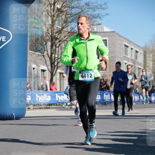 06.04.2025 - 44. Internationalen Wilhelmsburger Insellauf A. Gomolzig http://msf.ph/oto/7573870 06.04.2025 10:41:41 Ziel 3017, 3432, 3446, 3830, 3890, 3891, 4115, 4412, 4607 meine-sportfotos.de