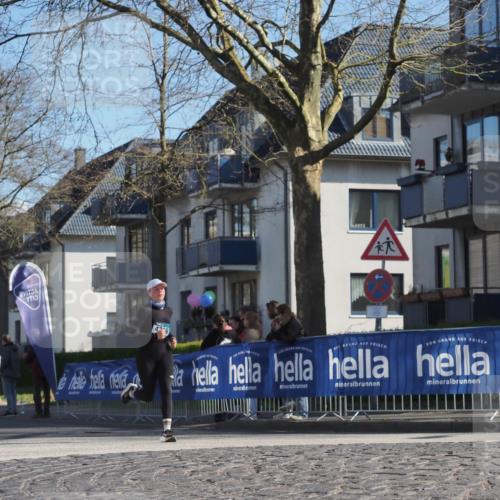 06.04.2025 - 44. Internationalen Wilhelmsburger Insellauf Luisa Fischer http://msf.ph/oto/7573880 06.04.2025 10:41:56 Ziel 426 meine-sportfotos.de