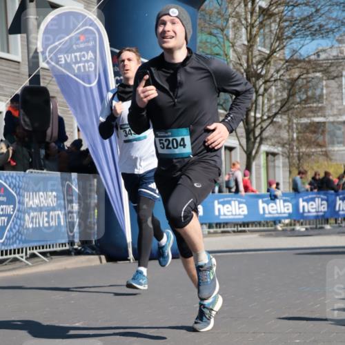 06.04.2025 - 44. Internationalen Wilhelmsburger Insellauf A. Gomolzig http://msf.ph/oto/7573923 06.04.2025 10:41:35 Ziel 3017, 3104, 3255, 3432, 3891, 3975, 4412, 5204 meine-sportfotos.de