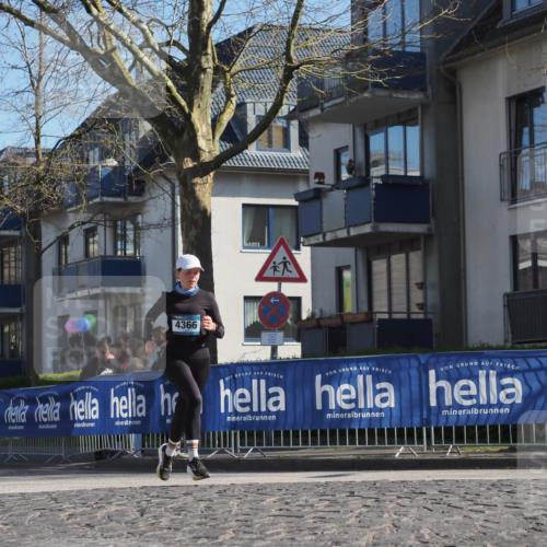 06.04.2025 - 44. Internationalen Wilhelmsburger Insellauf Luisa Fischer http://msf.ph/oto/7573950 06.04.2025 10:41:57 Ziel 4366 meine-sportfotos.de