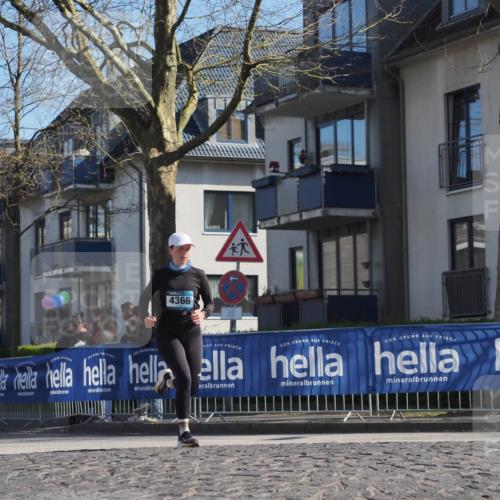 06.04.2025 - 44. Internationalen Wilhelmsburger Insellauf Luisa Fischer http://msf.ph/oto/7573961 06.04.2025 10:41:57 Ziel 4366 meine-sportfotos.de