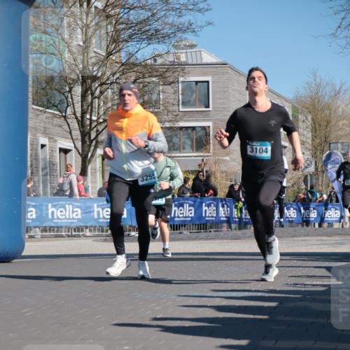 06.04.2025 - 44. Internationalen Wilhelmsburger Insellauf A. Gomolzig http://msf.ph/oto/7574014 06.04.2025 10:41:31 Ziel 3104, 3255, 3432, 3975, 5204 meine-sportfotos.de