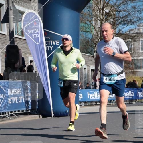 06.04.2025 - 44. Internationalen Wilhelmsburger Insellauf A. Gomolzig http://msf.ph/oto/7574081 06.04.2025 10:41:22 Ziel 3208, 3960, 4078, 4554, 4586 meine-sportfotos.de