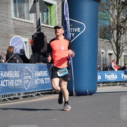 06.04.2025 - 44. Internationalen Wilhelmsburger Insellauf A. Gomolzig http://msf.ph/oto/7574148 06.04.2025 10:41:10 Ziel 3390, 3635, 4011, 4069, 4111, 4233, 4481, 4499 meine-sportfotos.de