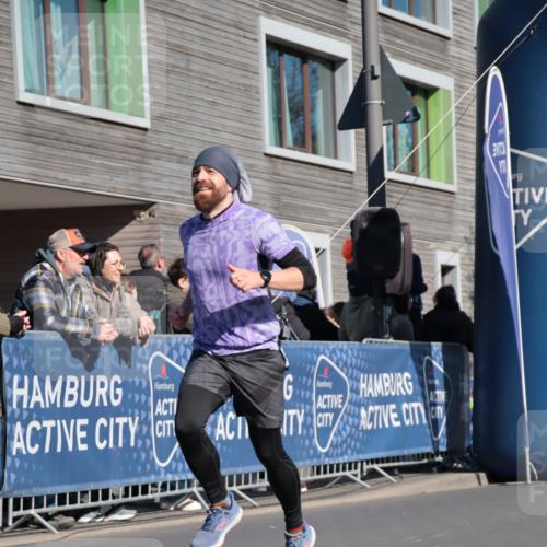 06.04.2025 - 44. Internationalen Wilhelmsburger Insellauf A. Gomolzig http://msf.ph/oto/7574162 06.04.2025 10:41:08 Ziel 3390, 3635, 4011, 4069, 4111, 4481, 4499 meine-sportfotos.de