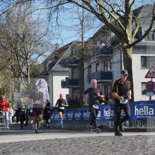 06.04.2025 - 44. Internationalen Wilhelmsburger Insellauf Luisa Fischer http://msf.ph/oto/7574164 06.04.2025 10:42:02 Ziel 3477, 4130, 3700, 435, 3761, 4581, 5111 meine-sportfotos.de