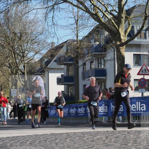 06.04.2025 - 44. Internationalen Wilhelmsburger Insellauf Luisa Fischer http://msf.ph/oto/7574177 06.04.2025 10:42:02 Ziel 3478, 362, 4130, 3751, 3761, 6, 453, 5111 meine-sportfotos.de