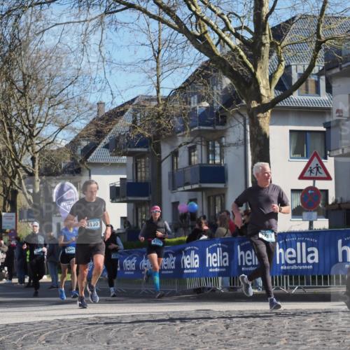 06.04.2025 - 44. Internationalen Wilhelmsburger Insellauf Luisa Fischer http://msf.ph/oto/7574229 06.04.2025 10:42:03 Ziel 4130, 45, 3470, 5065, 3751, 4350, 761 meine-sportfotos.de