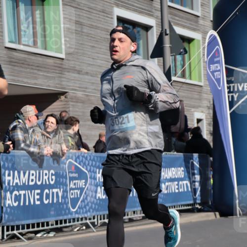 06.04.2025 - 44. Internationalen Wilhelmsburger Insellauf A. Gomolzig http://msf.ph/oto/7574465 06.04.2025 10:40:27 Ziel 3021, 3263, 3319, 3574, 3617, 3652, 3974, 4139, 4264, 4445 meine-sportfotos.de