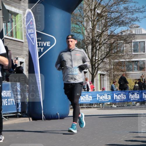 06.04.2025 - 44. Internationalen Wilhelmsburger Insellauf A. Gomolzig http://msf.ph/oto/7574498 06.04.2025 10:40:26 Ziel 3021, 3263, 3319, 3574, 3617, 3974, 4139, 4264 meine-sportfotos.de