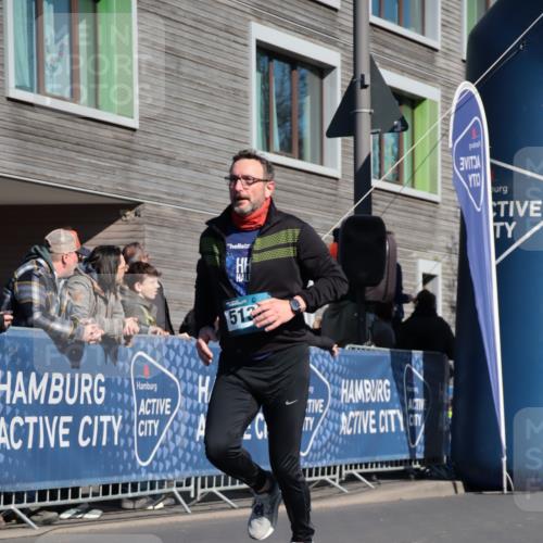 06.04.2025 - 44. Internationalen Wilhelmsburger Insellauf A. Gomolzig http://msf.ph/oto/7574640 06.04.2025 10:40:03 Ziel 3544, 4380, 4389, 4501, 5130 meine-sportfotos.de