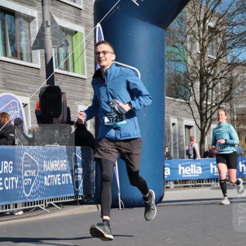06.04.2025 - 44. Internationalen Wilhelmsburger Insellauf A. Gomolzig http://msf.ph/oto/7574745 06.04.2025 10:39:51 Ziel 3729, 3872, 3887, 4344 meine-sportfotos.de