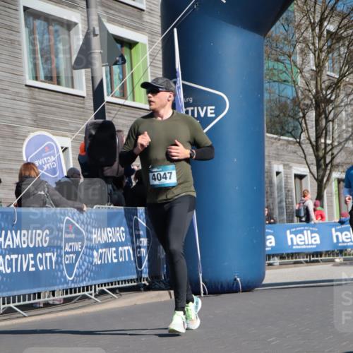 06.04.2025 - 44. Internationalen Wilhelmsburger Insellauf A. Gomolzig http://msf.ph/oto/7574986 06.04.2025 10:39:07 Ziel 3350, 3709, 3995, 4047, 4253, 4337, 4359 meine-sportfotos.de
