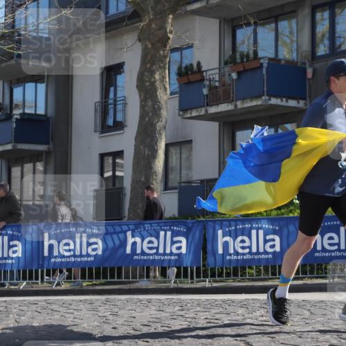 06.04.2025 - 44. Internationalen Wilhelmsburger Insellauf Luisa Fischer http://msf.ph/oto/7575097 06.04.2025 10:37:11 Ziel  meine-sportfotos.de