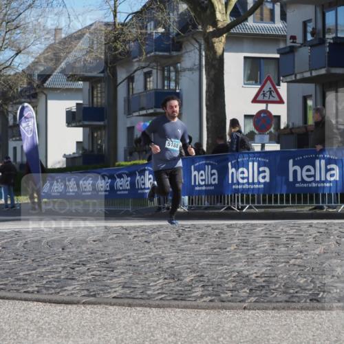 06.04.2025 - 44. Internationalen Wilhelmsburger Insellauf Luisa Fischer http://msf.ph/oto/7575225 06.04.2025 10:37:17 Ziel 5188 meine-sportfotos.de
