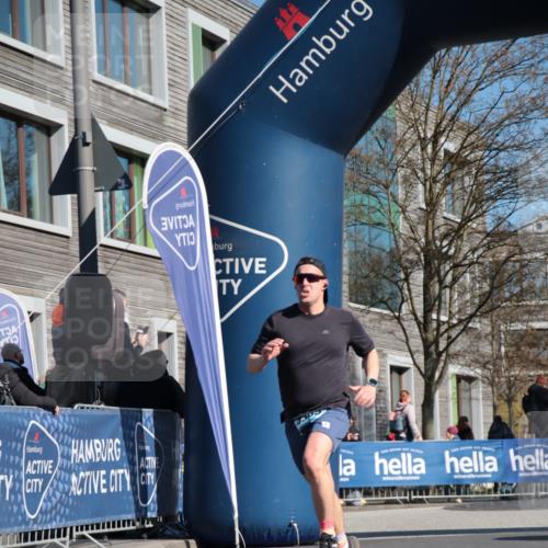 06.04.2025 - 44. Internationalen Wilhelmsburger Insellauf A. Gomolzig http://msf.ph/oto/7575356 06.04.2025 10:38:05 Ziel 3654, 3840, 3921, 4278, 4279, 4290, 4365, 4507 meine-sportfotos.de
