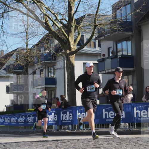 06.04.2025 - 44. Internationalen Wilhelmsburger Insellauf Luisa Fischer http://msf.ph/oto/7575361 06.04.2025 10:42:25 Ziel 3320, 3903, 4297 meine-sportfotos.de