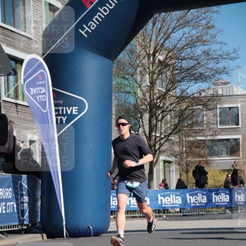 06.04.2025 - 44. Internationalen Wilhelmsburger Insellauf A. Gomolzig http://msf.ph/oto/7575365 06.04.2025 10:38:05 Ziel 3654, 3840, 3921, 4278, 4279, 4290, 4365, 4507 meine-sportfotos.de
