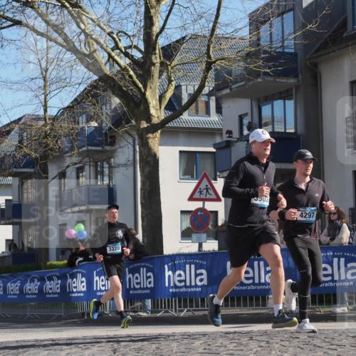 06.04.2025 - 44. Internationalen Wilhelmsburger Insellauf Luisa Fischer http://msf.ph/oto/7575382 06.04.2025 10:42:26 Ziel 903, 4297, 3320 meine-sportfotos.de