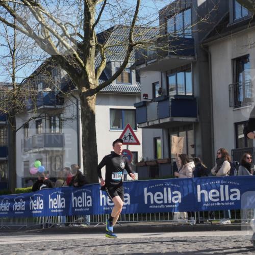 06.04.2025 - 44. Internationalen Wilhelmsburger Insellauf Luisa Fischer http://msf.ph/oto/7575420 06.04.2025 10:42:26 Ziel 3320, 3903 meine-sportfotos.de