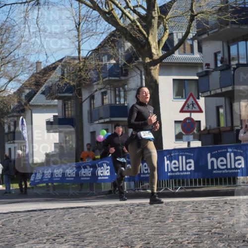 06.04.2025 - 44. Internationalen Wilhelmsburger Insellauf Luisa Fischer http://msf.ph/oto/7575498 06.04.2025 10:42:36 Ziel 356, 4506 meine-sportfotos.de