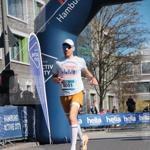 06.04.2025 - 44. Internationalen Wilhelmsburger Insellauf A. Gomolzig http://msf.ph/oto/7575508 06.04.2025 10:37:36 Ziel 3197, 3206, 4226, 4470, 5051 meine-sportfotos.de