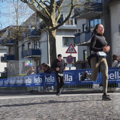 06.04.2025 - 44. Internationalen Wilhelmsburger Insellauf Luisa Fischer http://msf.ph/oto/7575560 06.04.2025 10:42:36 Ziel 356 meine-sportfotos.de