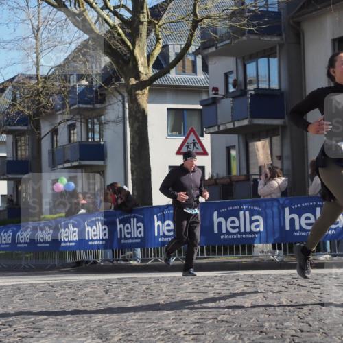 06.04.2025 - 44. Internationalen Wilhelmsburger Insellauf Luisa Fischer http://msf.ph/oto/7575580 06.04.2025 10:42:37 Ziel 3563 meine-sportfotos.de