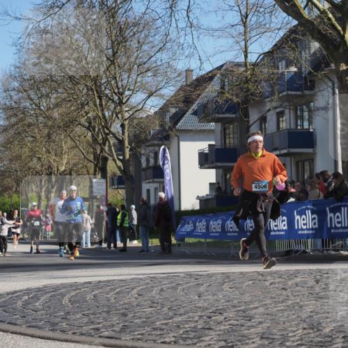06.04.2025 - 44. Internationalen Wilhelmsburger Insellauf Luisa Fischer http://msf.ph/oto/7575610 06.04.2025 10:42:38 Ziel 4185, 4506 meine-sportfotos.de