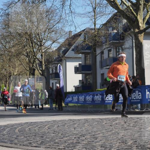 06.04.2025 - 44. Internationalen Wilhelmsburger Insellauf Luisa Fischer http://msf.ph/oto/7575640 06.04.2025 10:42:38 Ziel 448, 4185, 4506 meine-sportfotos.de