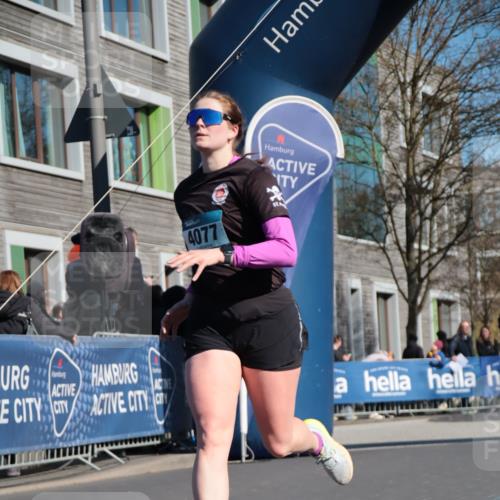06.04.2025 - 44. Internationalen Wilhelmsburger Insellauf A. Gomolzig http://msf.ph/oto/7575773 06.04.2025 10:36:33 Ziel 3139, 4077 meine-sportfotos.de
