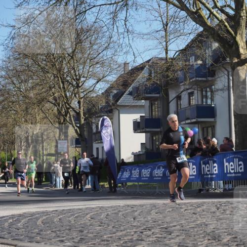 06.04.2025 - 44. Internationalen Wilhelmsburger Insellauf Luisa Fischer http://msf.ph/oto/7575803 06.04.2025 10:37:54 Ziel 13, 450 meine-sportfotos.de