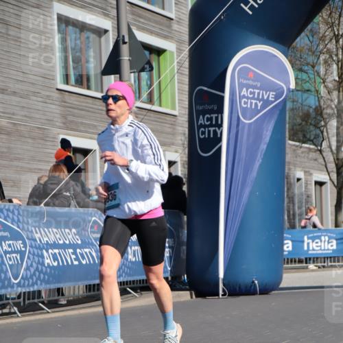 06.04.2025 - 44. Internationalen Wilhelmsburger Insellauf A. Gomolzig http://msf.ph/oto/7576031 06.04.2025 10:35:33 Ziel 3936, 3958, 4216, 4283, 4284, 4603 meine-sportfotos.de