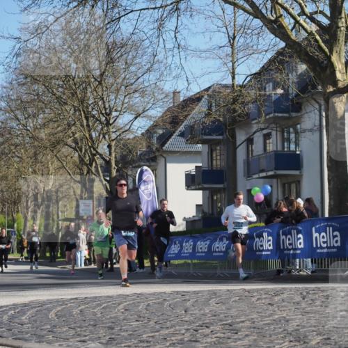 06.04.2025 - 44. Internationalen Wilhelmsburger Insellauf Luisa Fischer http://msf.ph/oto/7576034 06.04.2025 10:37:56 Ziel 13, 4303, 3654 meine-sportfotos.de