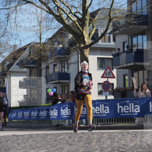 06.04.2025 - 44. Internationalen Wilhelmsburger Insellauf Luisa Fischer http://msf.ph/oto/7576093 06.04.2025 10:42:54 Ziel 3743, 392 meine-sportfotos.de
